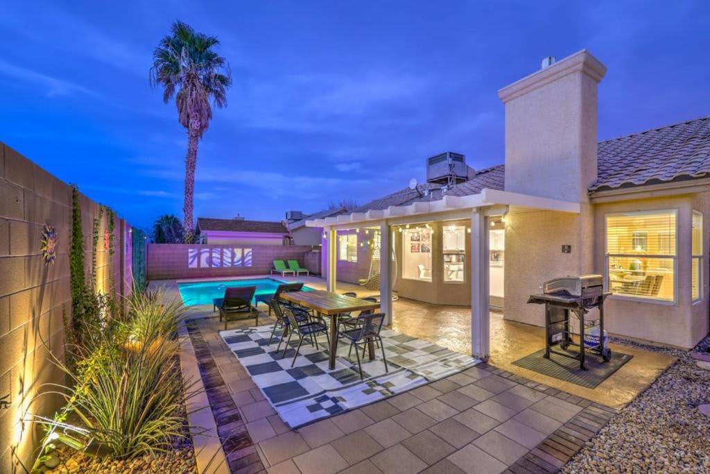 Villa Sunset Swim - Modern Vegas Heated Pool Retreat Henderson Exterior foto