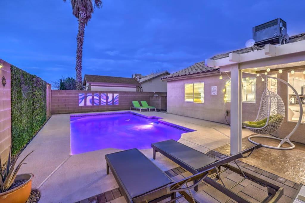 Villa Sunset Swim - Modern Vegas Heated Pool Retreat Henderson Exterior foto