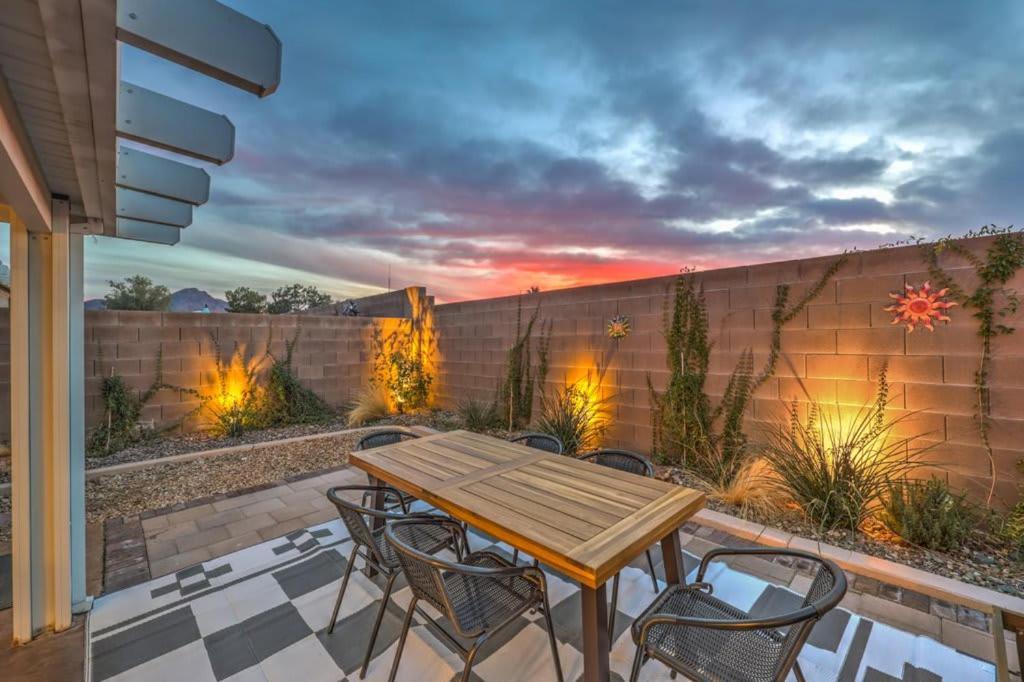 Villa Sunset Swim - Modern Vegas Heated Pool Retreat Henderson Exterior foto